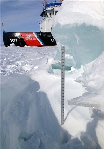 Great Lakes become nearly covered with ice