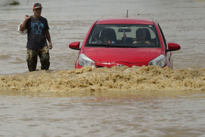 Storm's death toll, humanitarian crisis grow in Puerto Rico