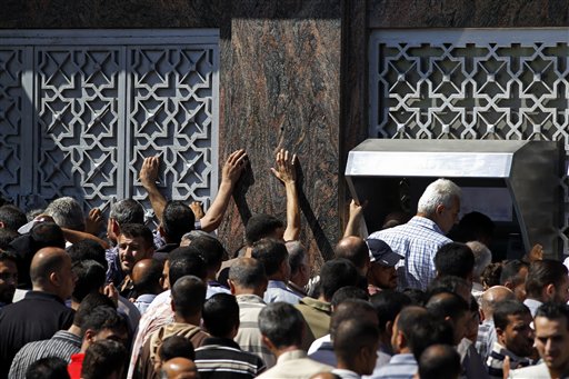 Gaza rocket hits Israel as humanitarian lull ends