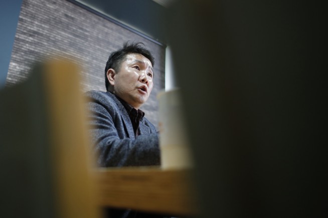 North Korean defectors, experts question zero virus claim