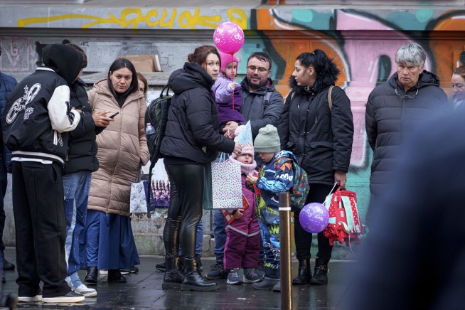 Romania's top court annuls first round of presidential vote won by far-right candidate