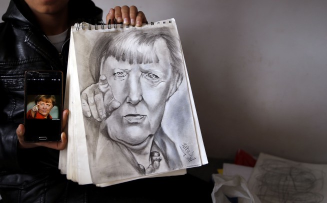 'Little Picasso' draws admiration in squalid Serbian camp