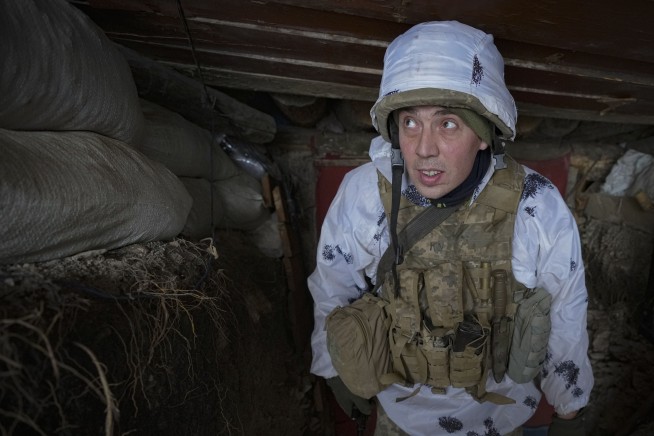 Biden says Russian invasion in Feb. 'distinct possibility'