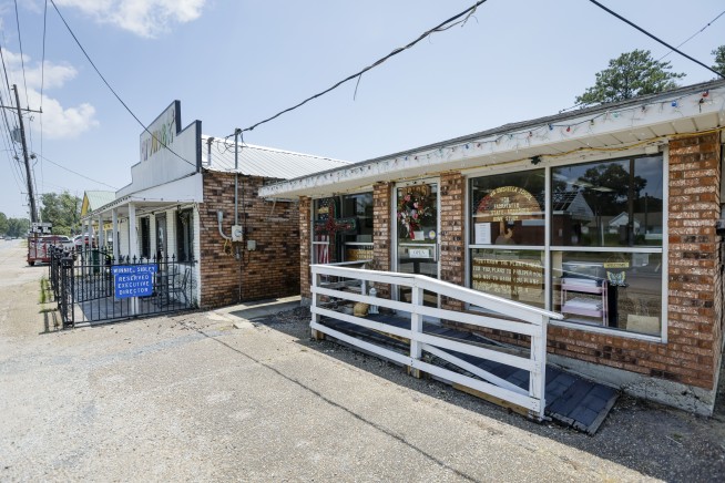 Diplomas for sale: $465, no classes required. Inside one of Louisiana’s unapproved schools