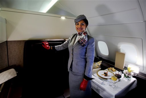 Mideast airline Etihad offers bed and bath suites