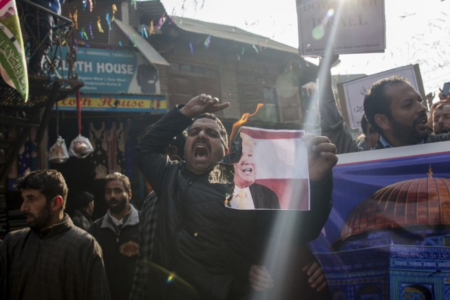 Clashes erupt across West Bank, Gaza over US Jerusalem pivot