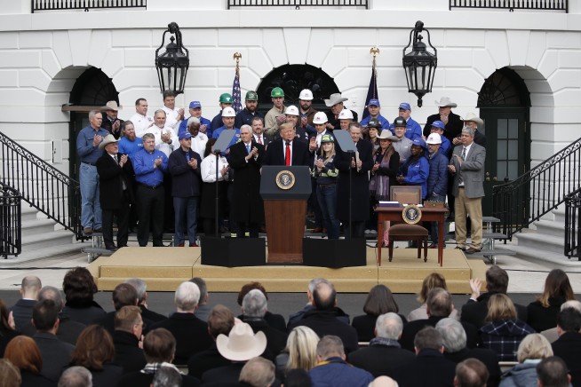 Trump: New trade deal with Canada, Mexico to boost US growth