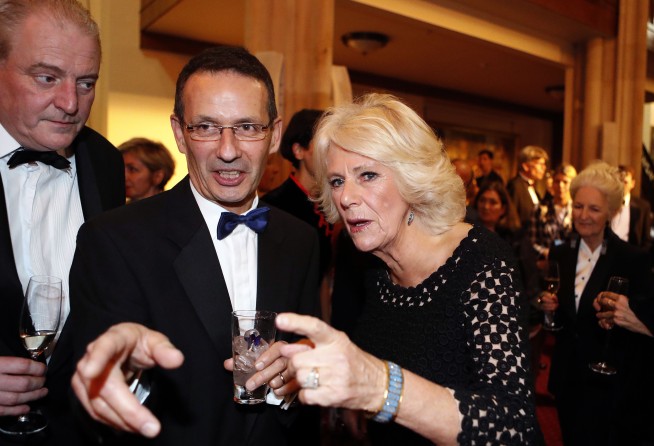 Anna Burns wins Booker Prize with Troubles tale 'Milkman'