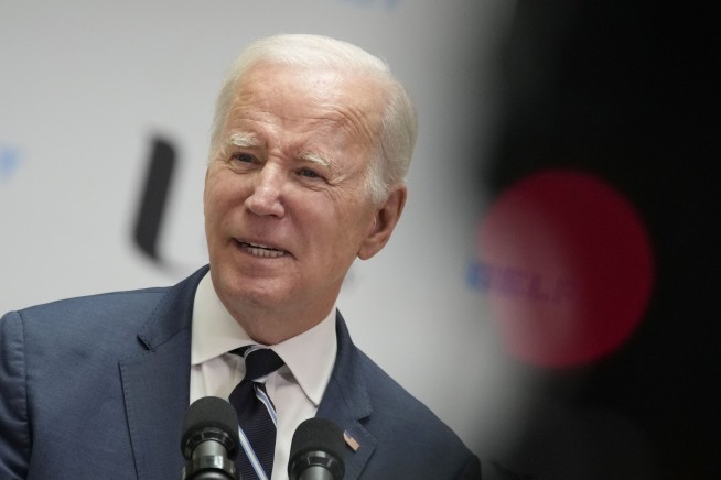 Biden urges Northern Ireland to sustain peace, reap gains