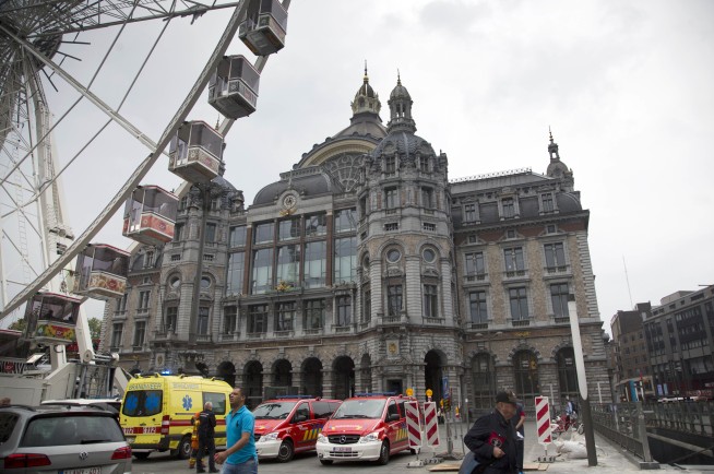 Belgian authorities arrest 12 in major anti-terror raid