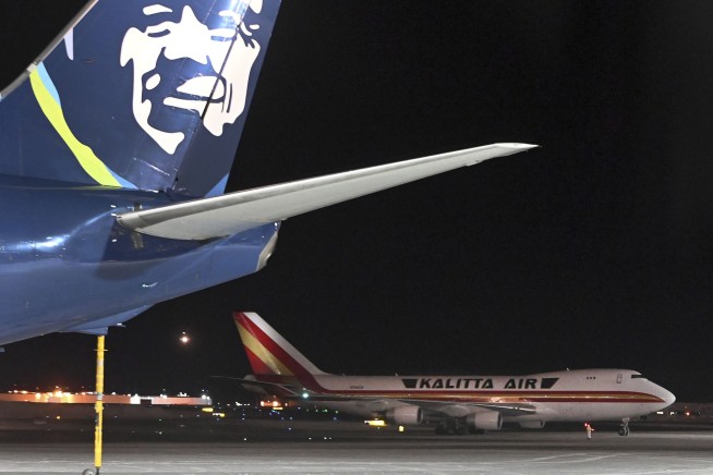 Americans pass health test after being evacuated from China