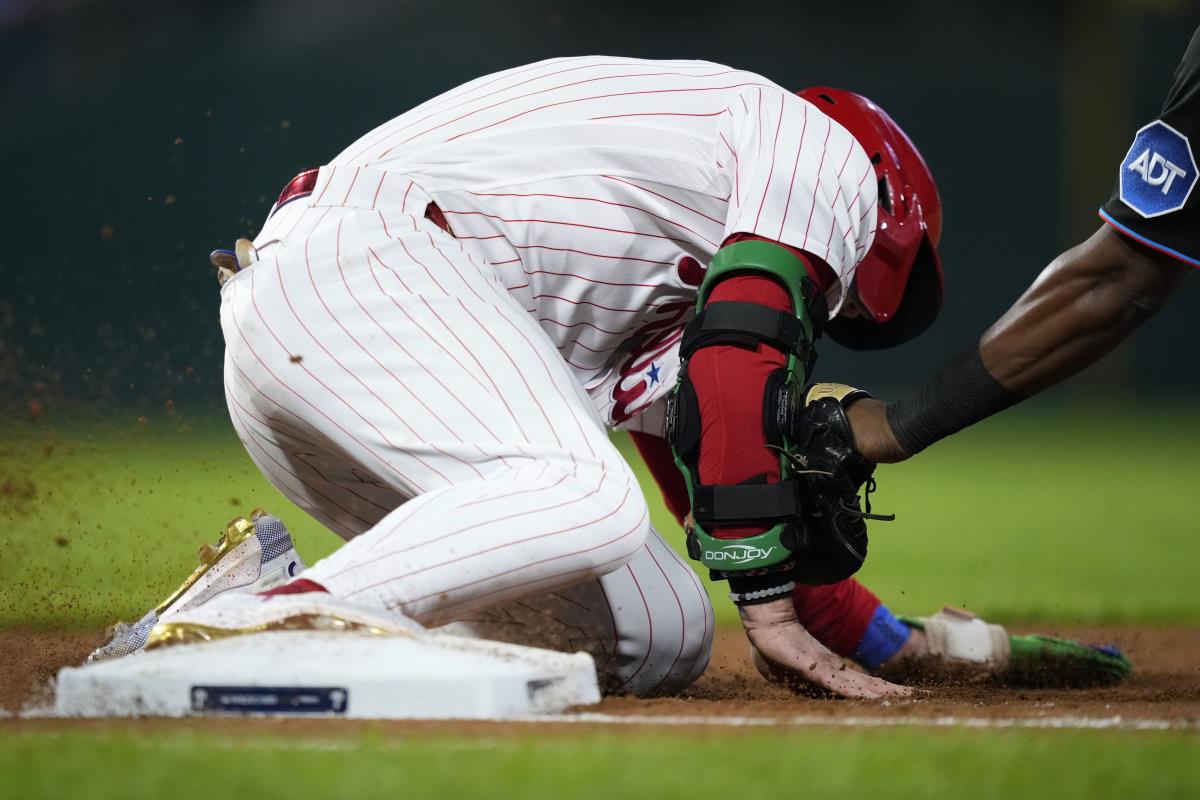 Phillies sweep Marlins to earn NL Division Series rematch with MLB-best  Braves - WHYY