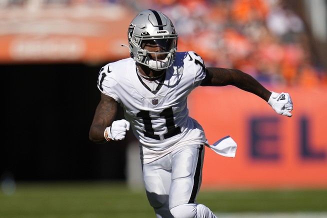 Police: Raiders' Ruggs to face DUI case in Vegas fatal crash