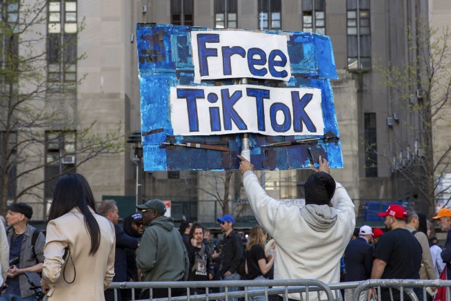 Federal appeals court upholds law requiring sale or ban of TikTok in the US