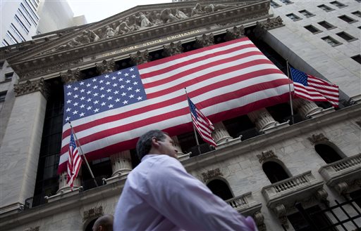 US stocks mostly unchanged as global markets drift