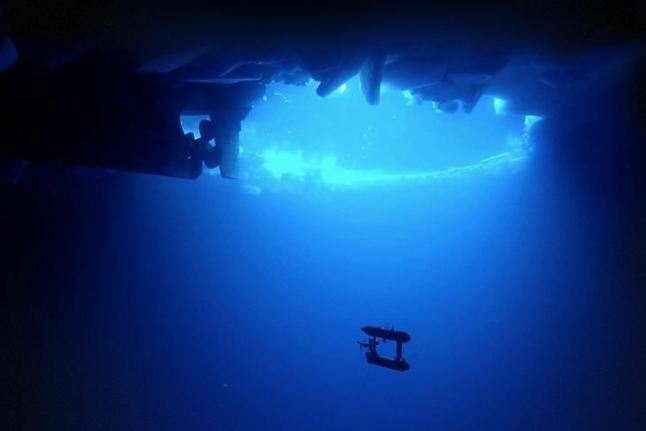 Underwater Bot Finds Surprisingly Thick Antarctic Ice