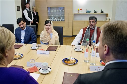 Malala Stands With Mexican Nobel Crasher