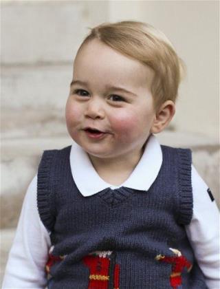 Royals Release Prince George's Christmas Photos