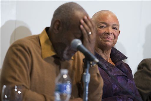 Bill Cosby's Wife Reacts to Rape Allegations