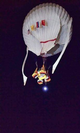 Trans-Pacific Balloonists Set Distance Record