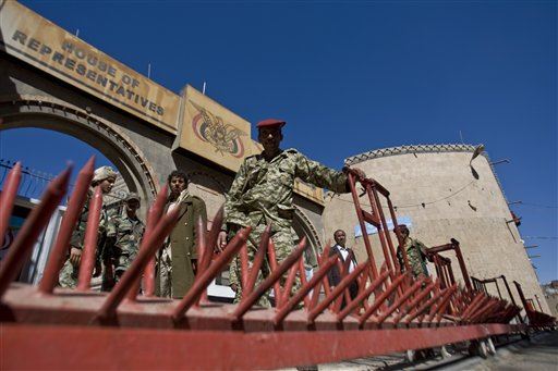 US to Citizens: Embassy's Closed, Get Out of Yemen