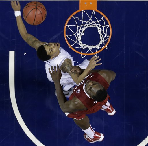Wisconsin, Kentucky Nab Top Spots in March Madness