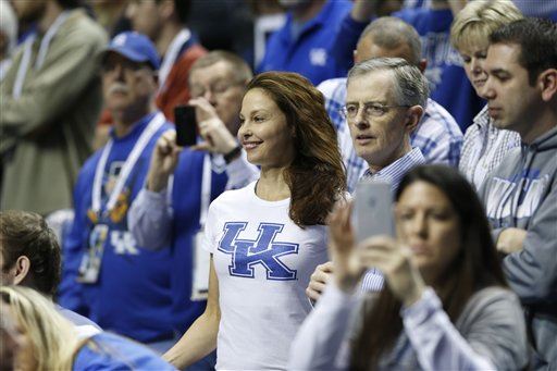 Ashley Judd Pressing Charges Over Abusive Tweets