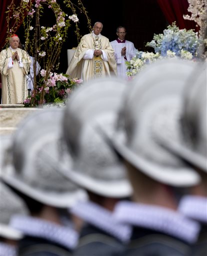 Faithful Brave Rainy Easter as Pope Applauds Iran Deal