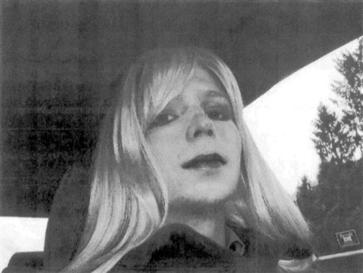 Chelsea Manning Tweets From Behind Bars