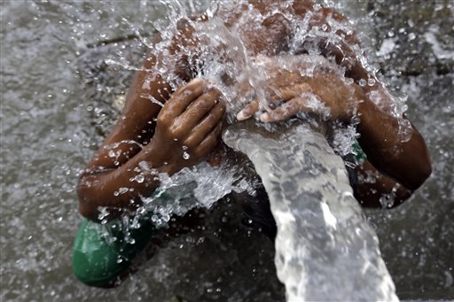 As India Swelters, 2.2K Now Dead