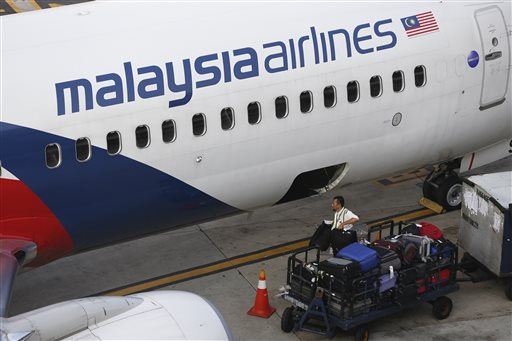 'Bankrupt' Malaysia Airlines Cuts 30% of Workers