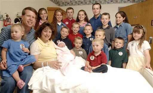 Duggars Under Investigation Again; 911 Call Was Made