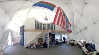 Mars Simulator Crew Missed Wind, Peaches