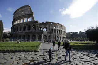Decaying Rome 'on Verge of Collapse'