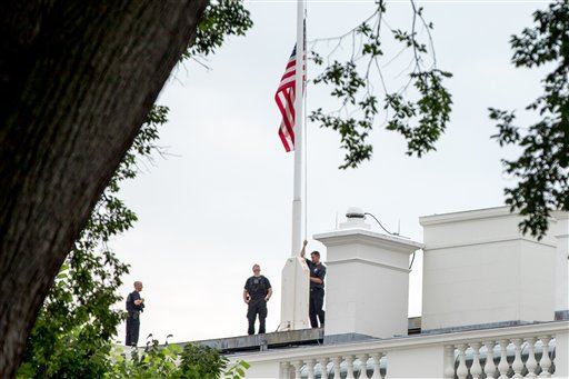 White House Lowers Flag for Victims in Chattanooga