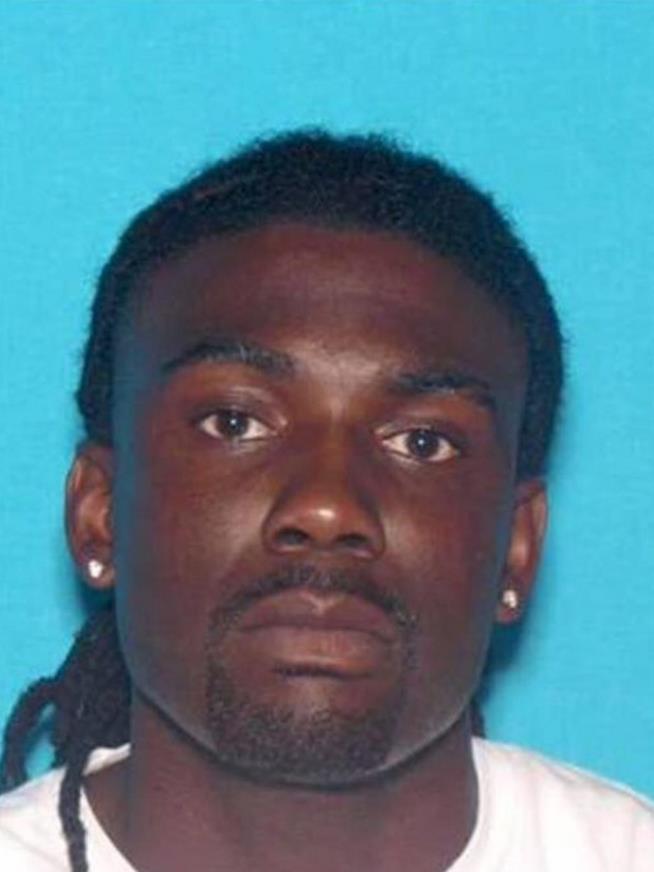Alleged Memphis Cop Killer Turns Himself In