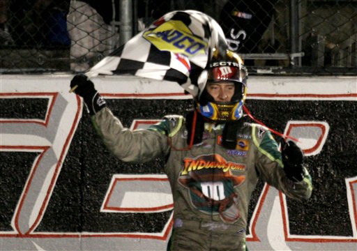 Kyle Busch Claims Another Win at Darlington