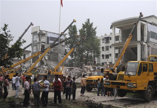 China Quake Toll Rises to 7,600