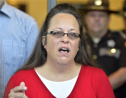 Kim Davis' Office Issues First Same-Sex Marriage License