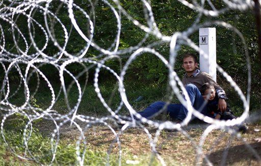 Hungary Declares Emergency, Starts Busting Migrants