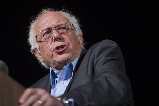 Sanders Moves to Ban Private Prisons