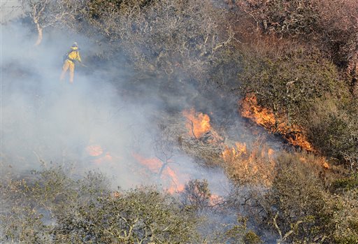 Cali Wildfires Kill 1, Destroy 1.4K Homes