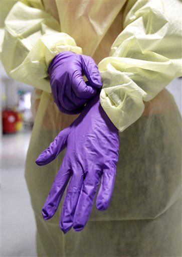 Hospital Gowns, Gloves Spread Infections