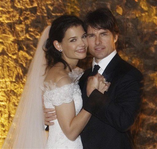 Remini's 5 Strangest Claims About Tom Cruise's Wedding