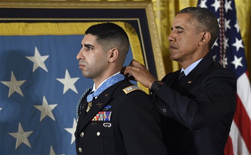 Medal of Honor Goes to Soldier Who Tackled Bomber