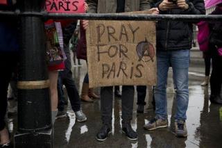At Least 2 Americans Among Hundreds Injured in Paris