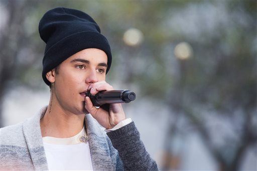 You Can Take a Selfie With Justin Bieber for $2K