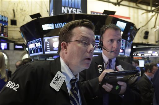 Stocks End Day Slightly Higher