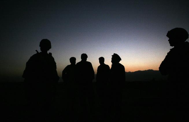 6 NATO Soldiers Killed in Afghan Suicide Attack