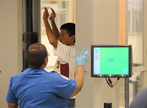 TSA Can Now Make You Go Through a Body Scanner